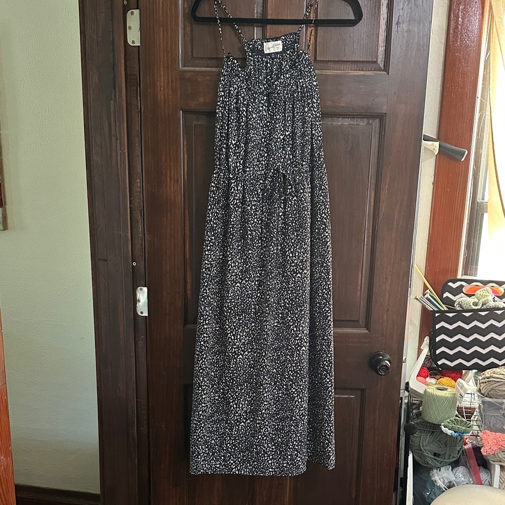 Universal Thread Black and White Maxi Dress